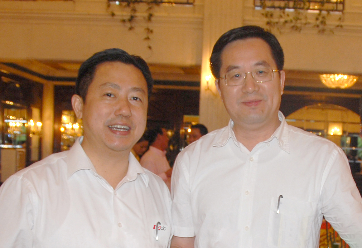 中央政治局常委、國(guó)務(wù)院副總理丁薛祥與周海江合影