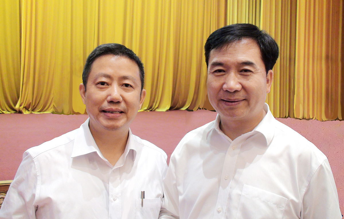 中央政治局常委、中央紀(jì)律檢查委員會(huì)書(shū)記李希與周海江合影
